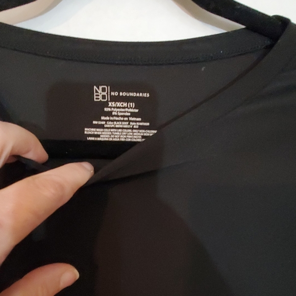 Three T-Shirt Bundle J Crew and More - Picture 5 of 8